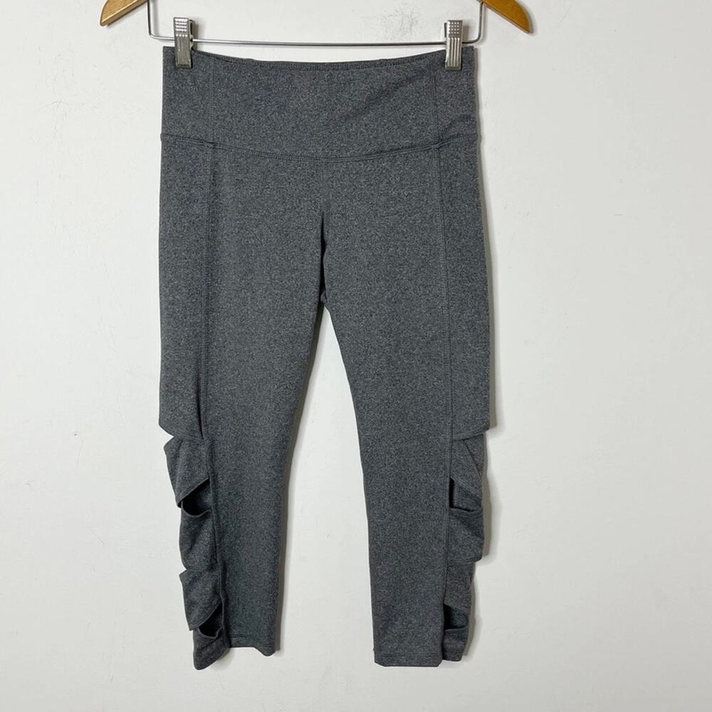 C9 Champion Women's Freedom Capri Leggings S Gray Criss Cross Cut Outs Athletic - Picture 3 of 7